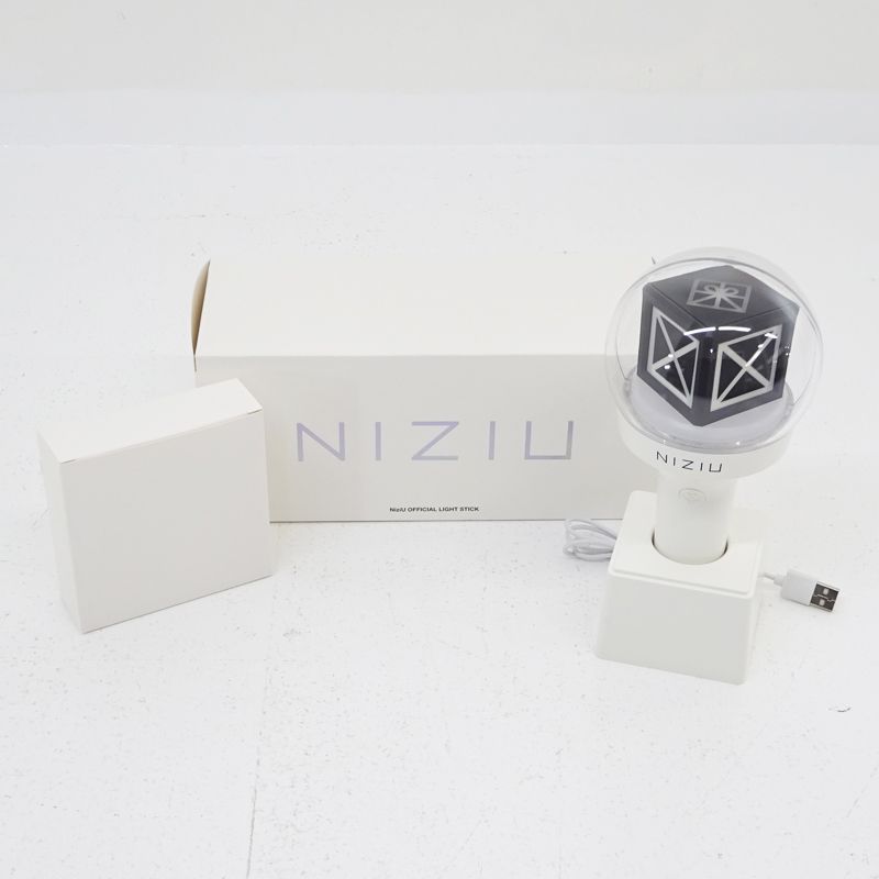 三重店 NiziU OFFICIAL LIGHT STICK 公式ペンライト ニジュー ライトスティック 353-C094
