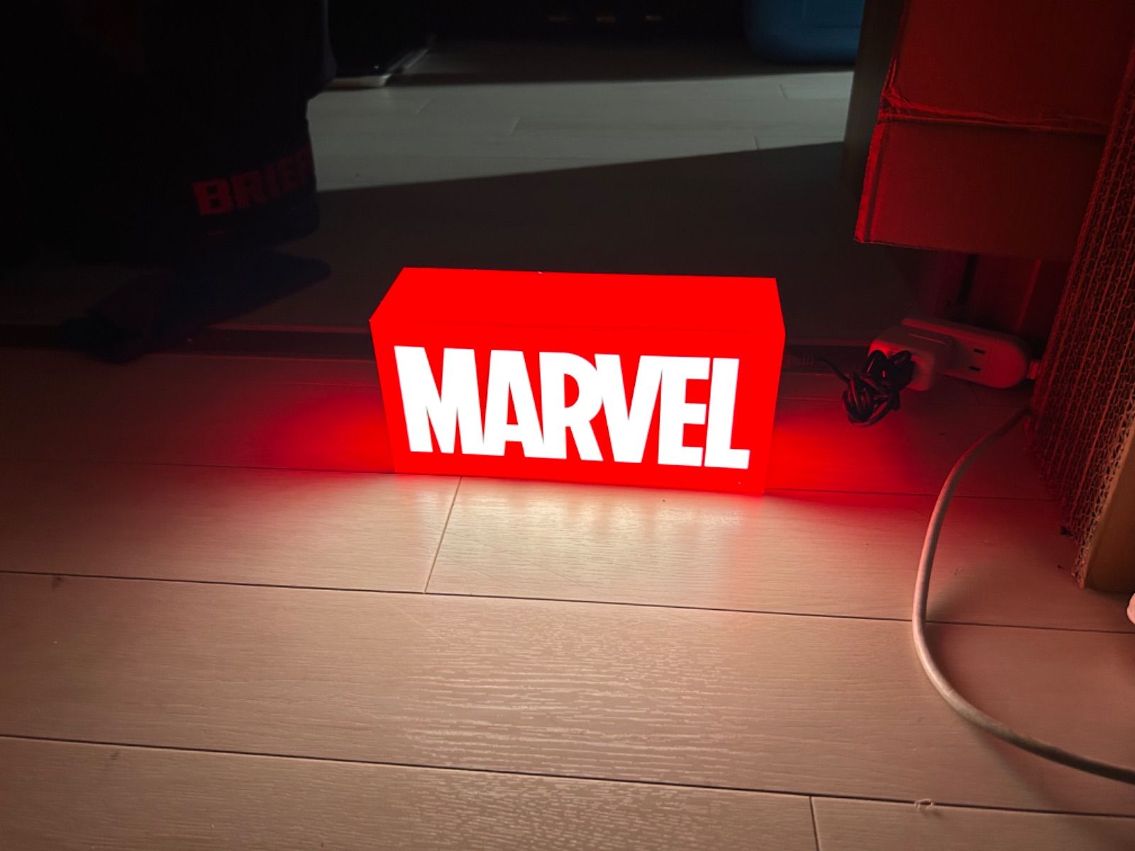 マーベル ロゴライトボックス LIGHT BOX MARVEL ホットトイズ - メルカリ