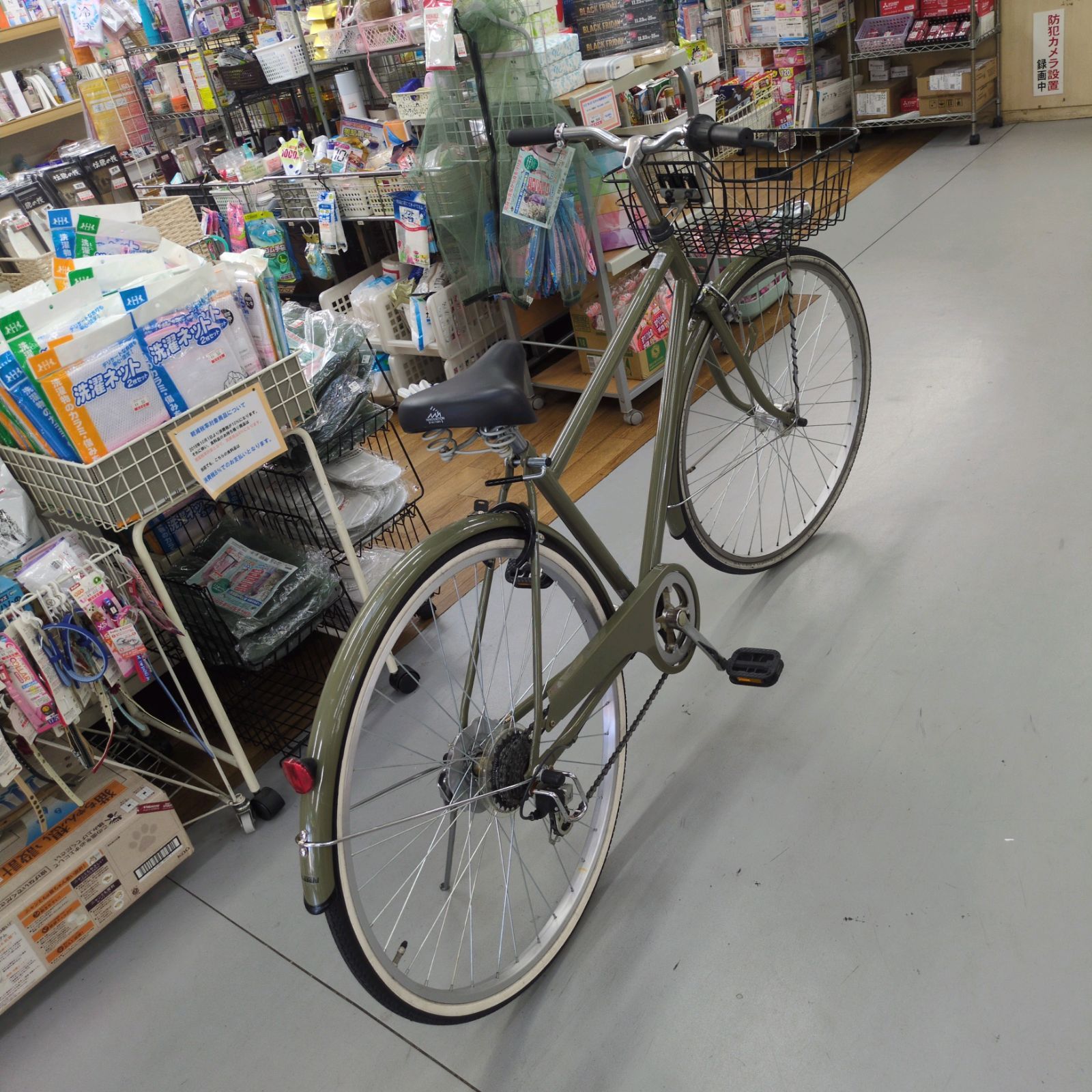 J056 ☆多少の小キズ使用感☆軽快スポーツ自転車☆INNOVATION FACTORY