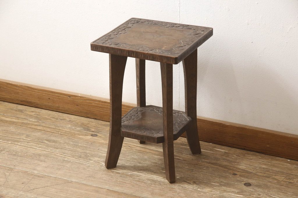 日光彫　花台　飾り台　ミニテーブルセット　サイドテーブル　アンティーク 日光彫 花台 飾り台 ミニテーブルセット サイドテーブル アンティーク