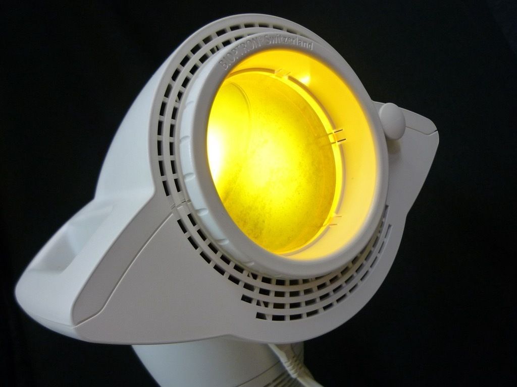 定価41万円 BIOPTRON pro1 バイオプトロンプロ1 使用2回 元箱 定価41万円 BIOPTRON pro1 バイオプトロンプロ1 使用2回 元箱