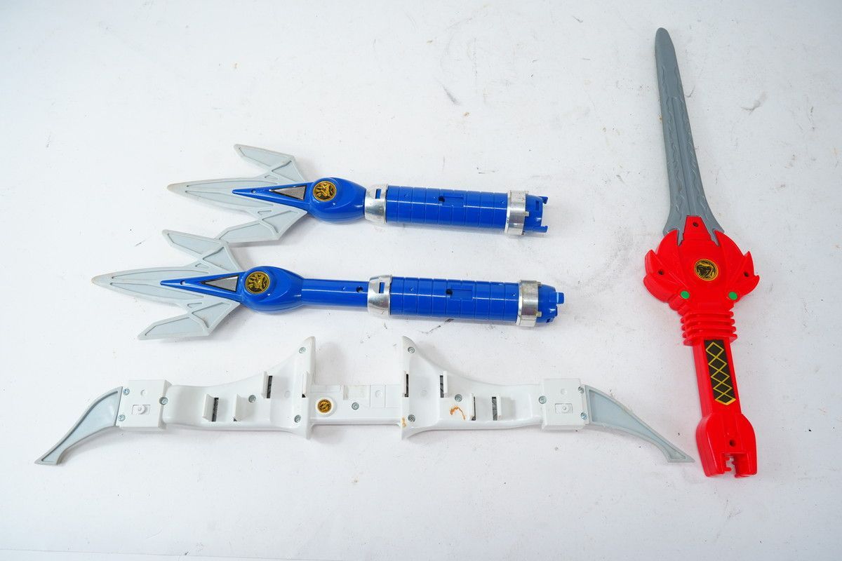 7.508 △ 当時物 恐竜戦隊ジュウレンジャー 伝説の武器セット - メルカリ
