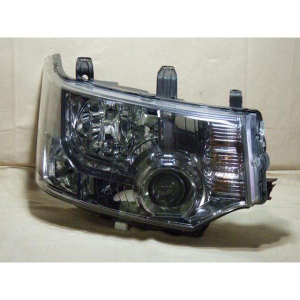 三菱 デリカ D5 CV5W ヘッドライト右 コーティング済 デリカD5 CV5W 右ヘッドランプ・ヘッドライト