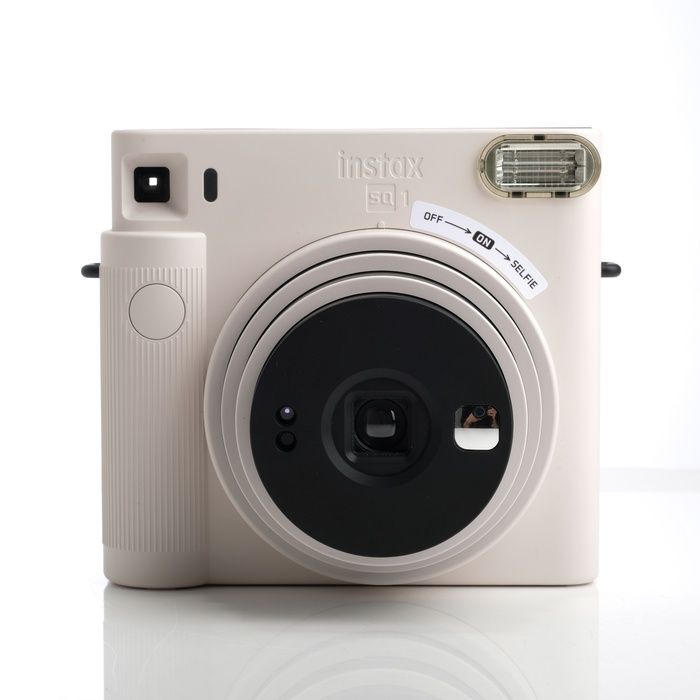 フジフイルム FUJIFILM INSTAX SQUARE SQ1 チョークホワイト