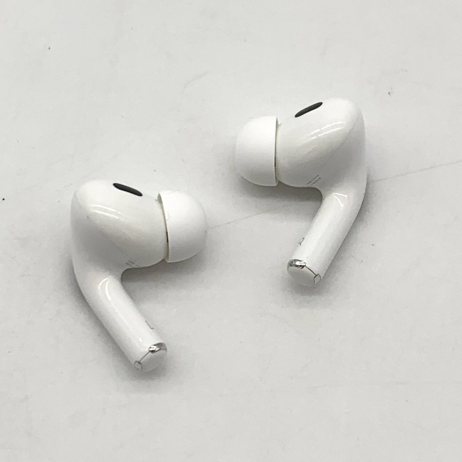 AirPods Pro 第二世代 APPLE MQD83J A WHITE - 通販 - guianegro.com.br