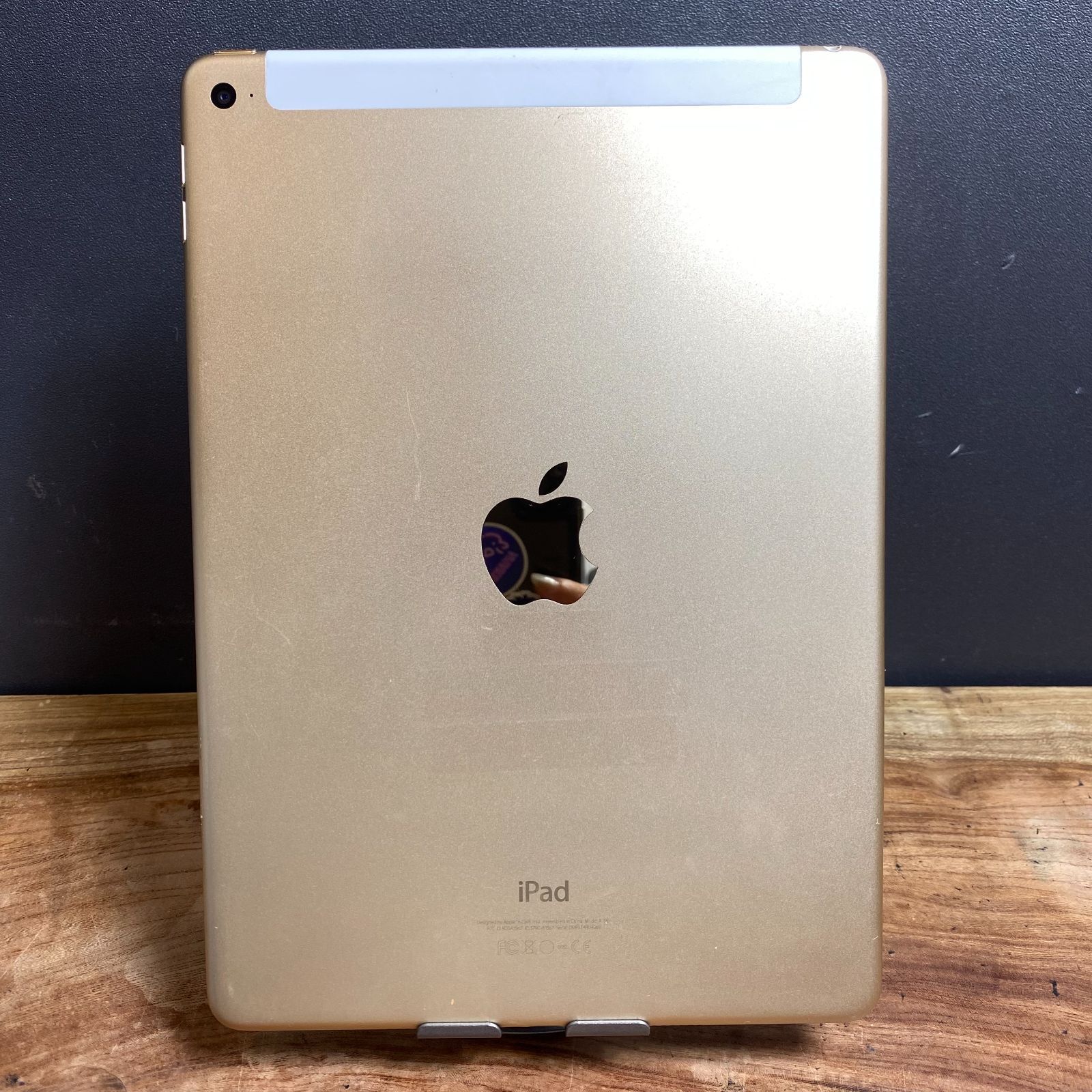 AppleiPadAir2/32GB/Wi-Fi+Cellular /充電器なし Apple iPad Air2 / 32GB / Wi-Fi+Cellular /40（充電器なし