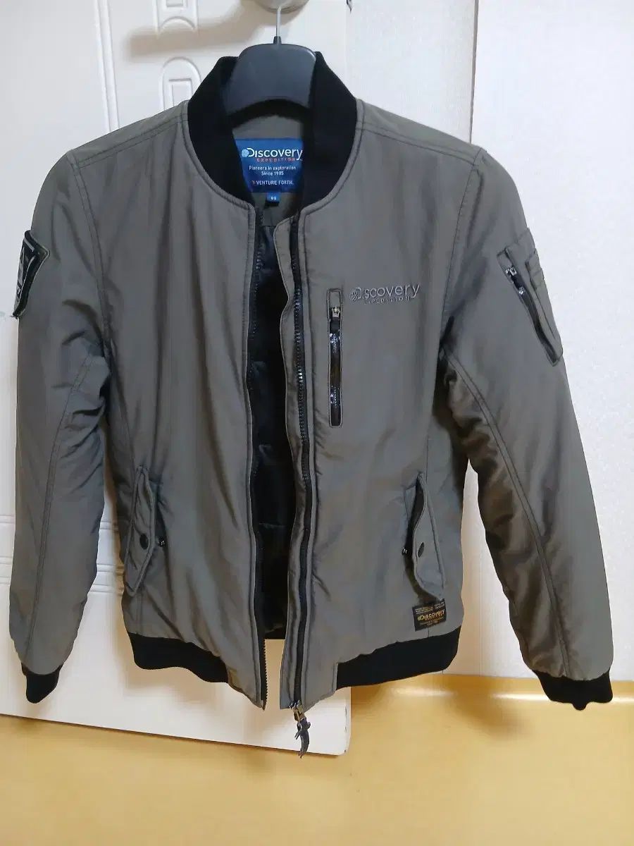 DISCOVERY カーキ ブルゾン ジャケット 90 95