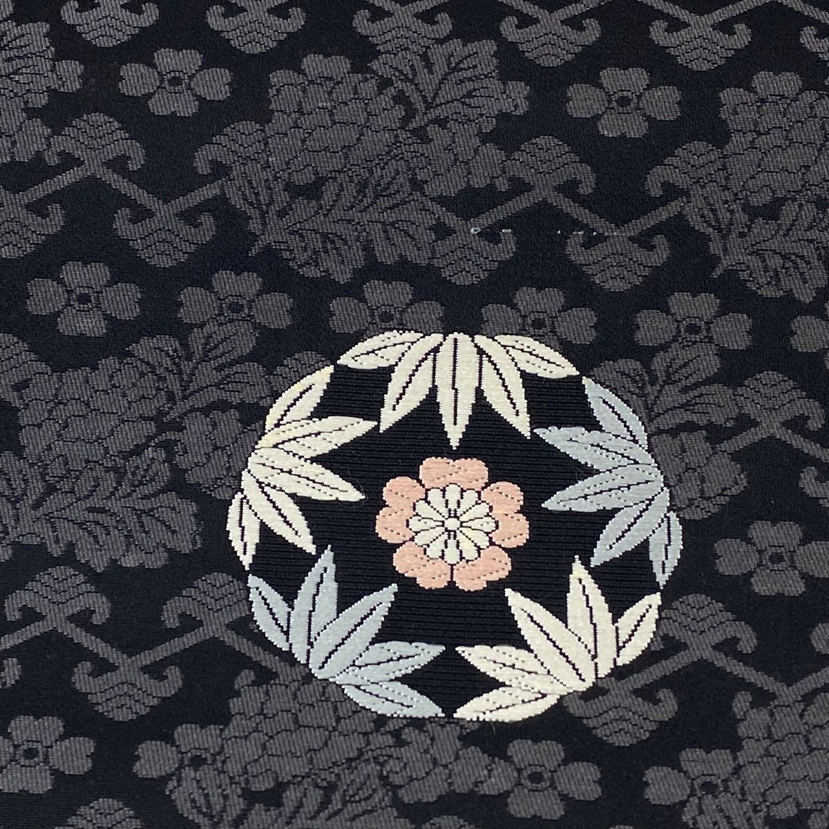 名古屋帯 名品 松竹梅 草花 唐織 黒 正絹 【中古】 - メルカリ