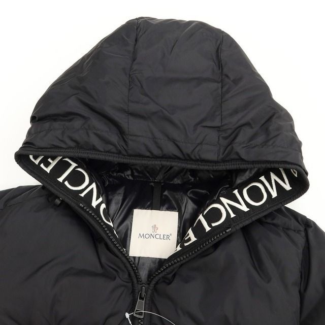 美品！モンクレール MONCLER 19AW モンクラー MONTCLA ナイロン ロゴ刺しゅう ダウンジャケット【メンズ】 - メルカリ