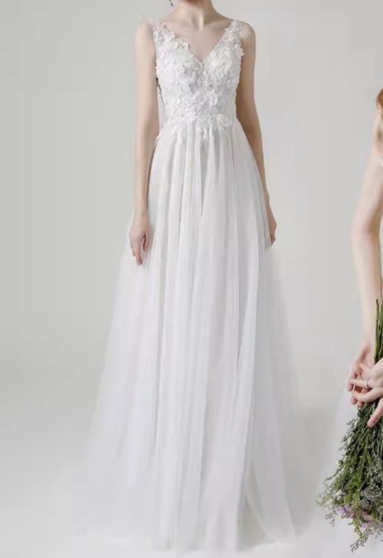ウェディングドレス ロング丈 無地 上品 パーティー 結婚式 韓国 0913