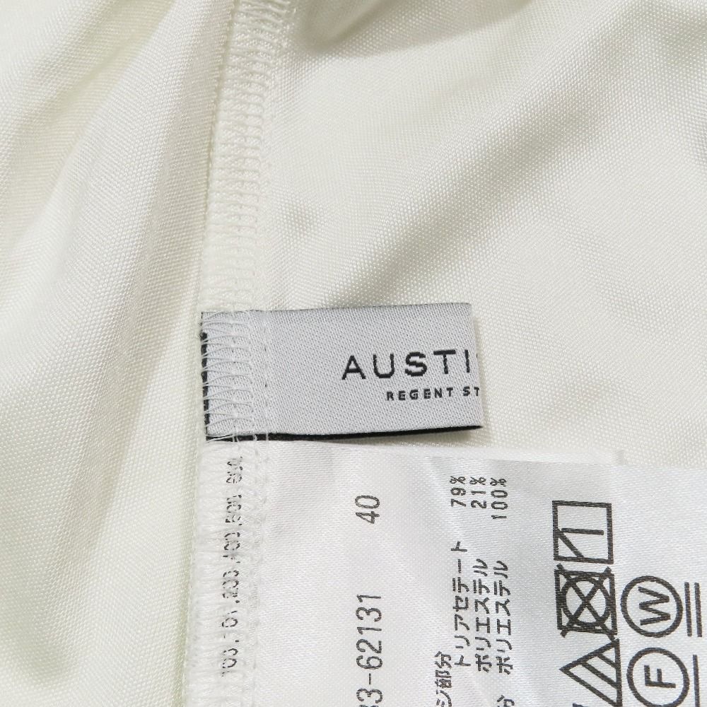 未使用極美品 　AUSTIN REED フリル襟ビーズ装飾ホワイトシャツ 美品 AUSTIN REED オースチンリード 半袖 ブラウス シャツ
