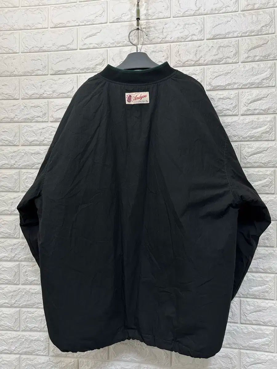 アンドユー ホールネック Vネック ダウン ウィンドブレーカー 2