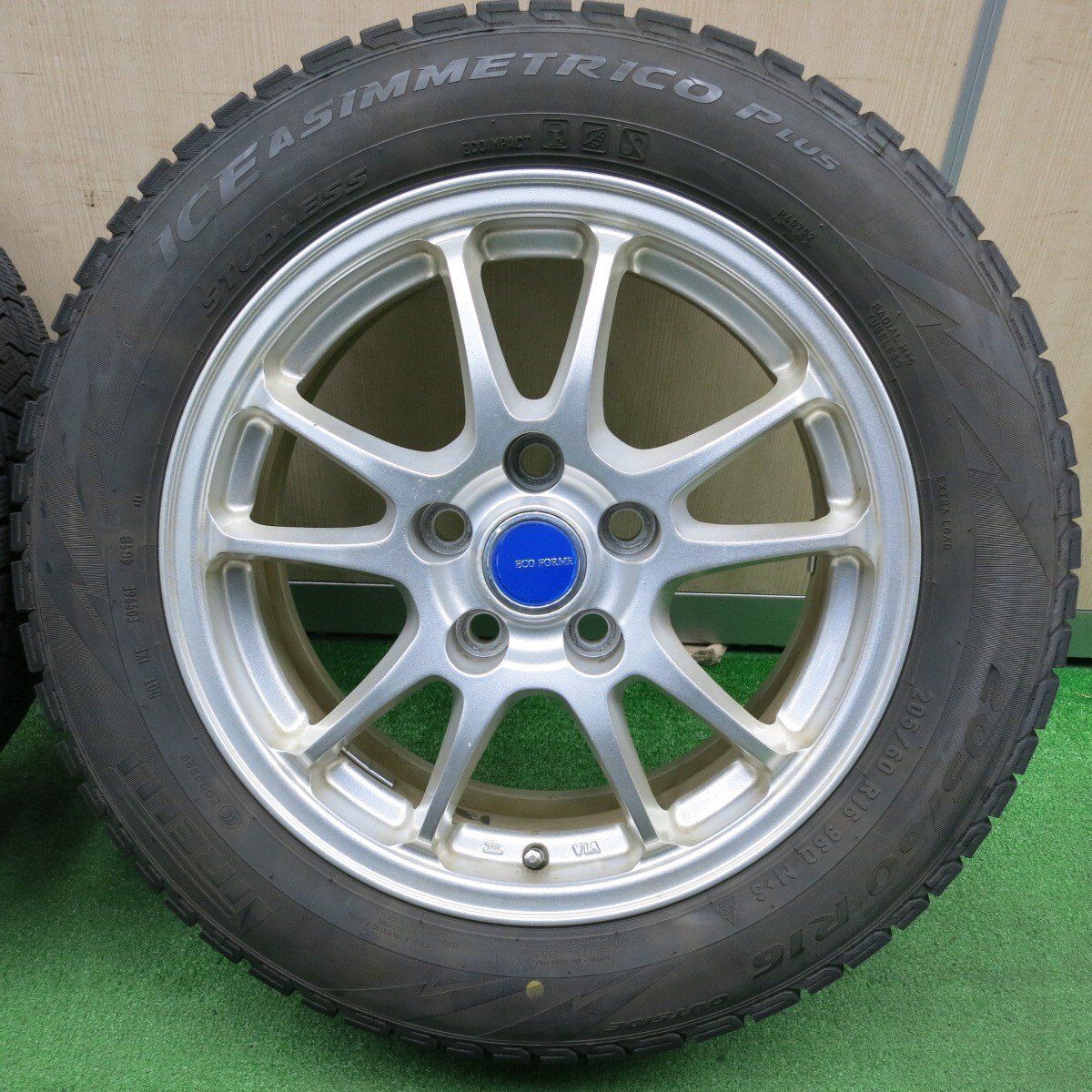 205/60R16 ピレリ アイスアシンメトリコ プラス 16インチ スタッドレス