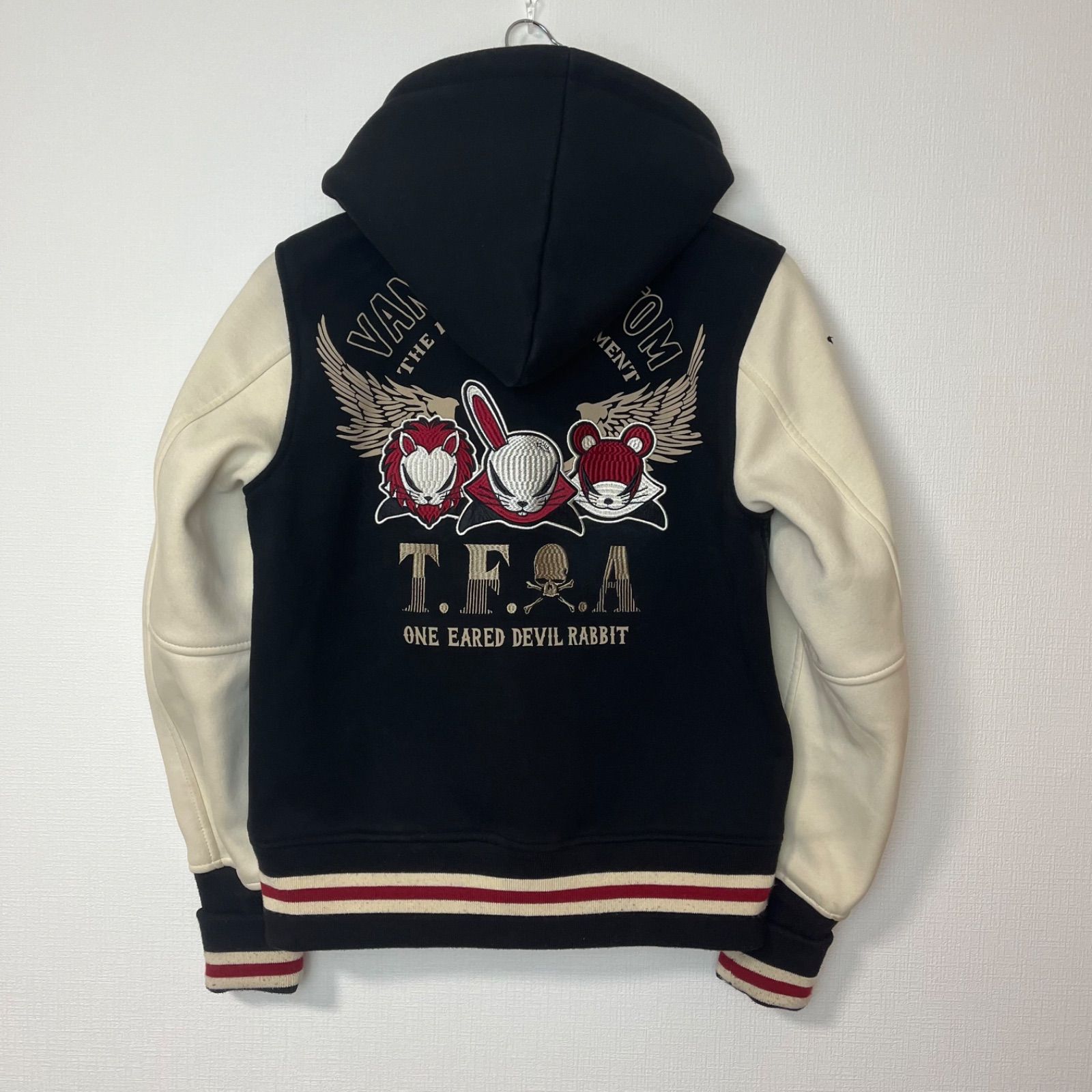 クローズ×WORST デスラビット 刺繍 ボンディングスタジャン フード M