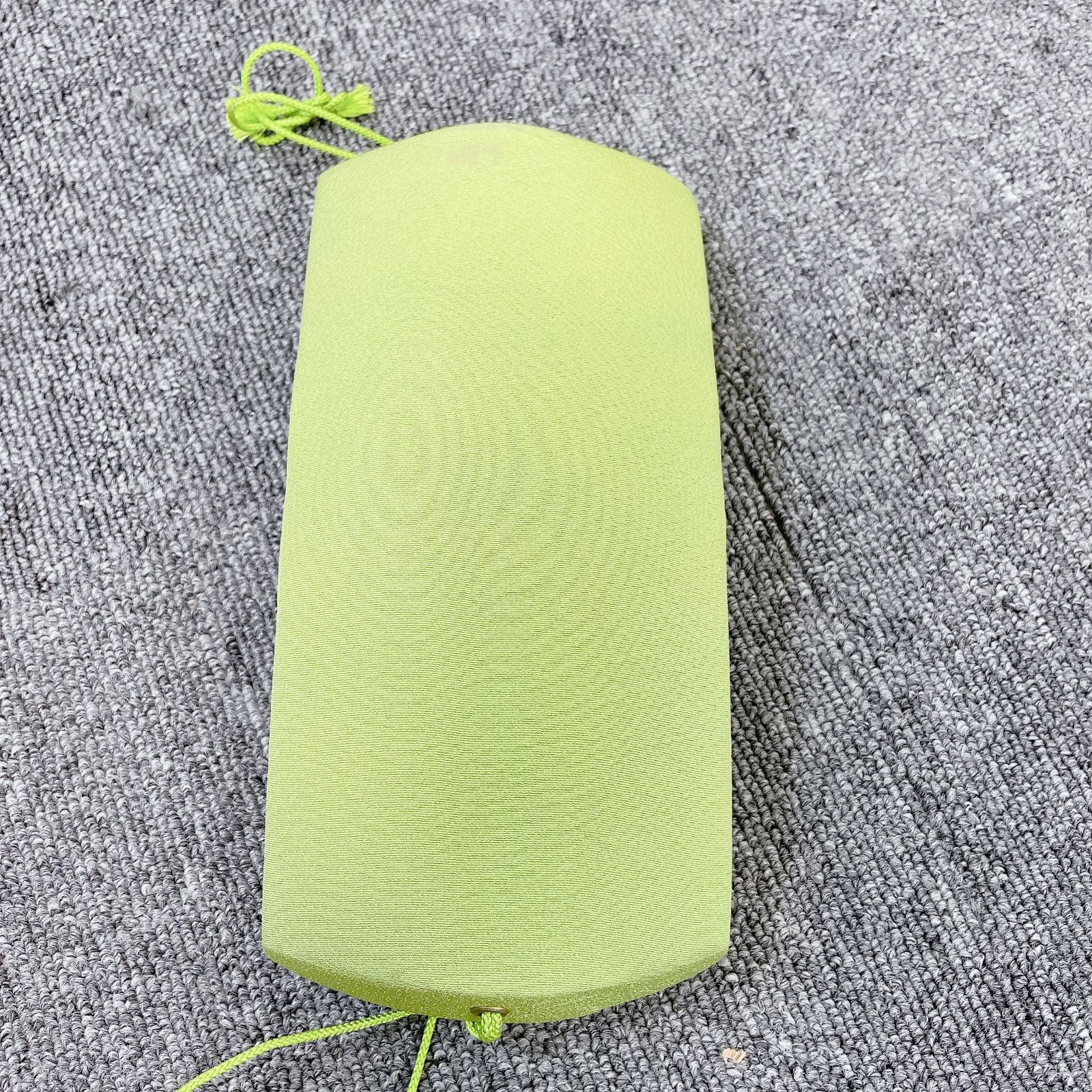 凛激安SALE!! 三味線 細棹 トチ紅木 一本溝 綾杉彫り胴 天然素材糸巻 金細 和楽器 クーポンで更にお得。