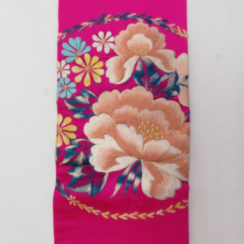 半幅帯 アンティーク 絹 日本刺繍 希少 花柄 ピンクｘベージュｘ青 仕立て上がり 長さ348cm 【キモノオフ野々市若松店】 半幅帯 アンティーク 絹 日本刺繍 希少 花柄 ピンクxベージュx青