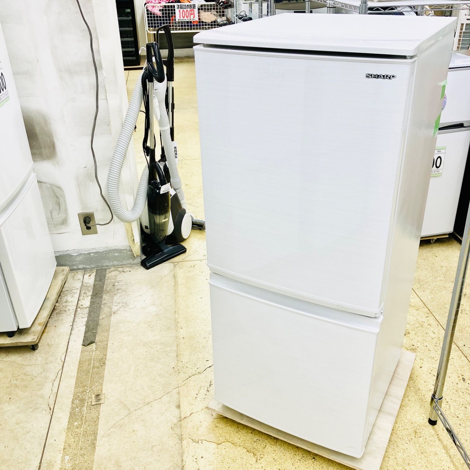 特価低価冷蔵庫　一人暮らし　小型　2019年製　SHARP SJ-D14E-W 冷蔵庫・冷凍庫