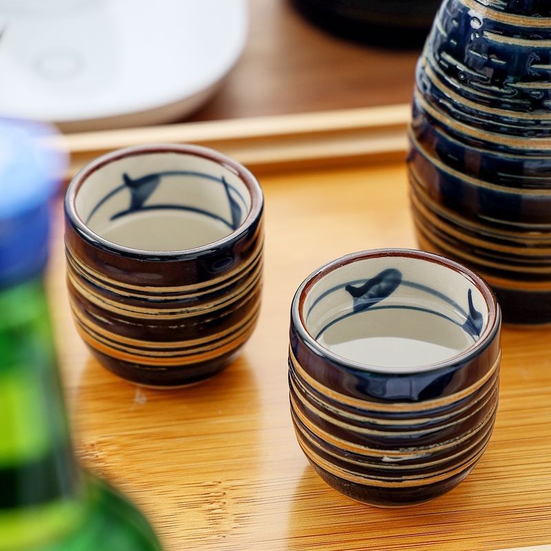 清酒壺白酒陶磁器酒器セット家庭用レストラン烫酒壺温酒壺小酒杯烈酒杯 