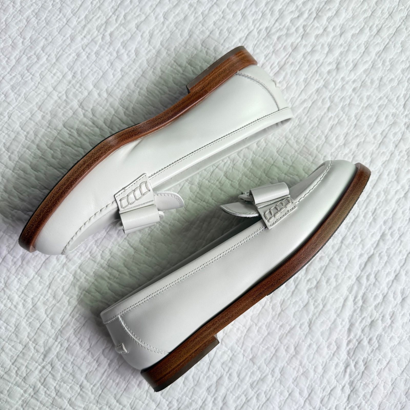 [Salvatore Ferragamo]ヴァラ ボウヒールローファー ウィメンズ ガンチーニまたはニューバラプレート付きローファー