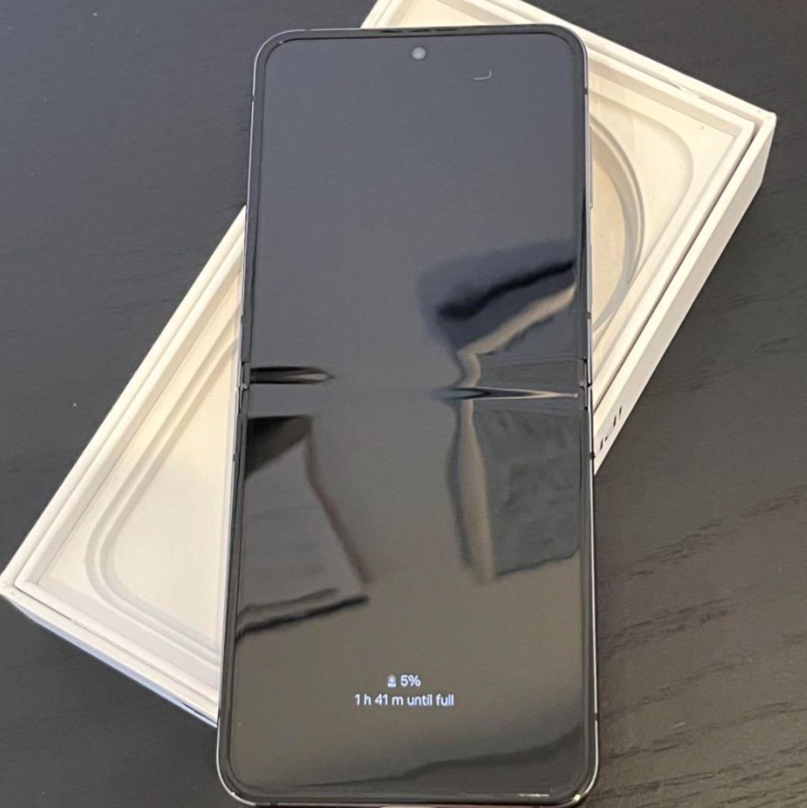 【超美品】Android Galaxy Flip 5｜512gb｜SIMフリー 超美品】Android Galaxy Flip 5｜512gb｜SIMフリー - メルカリ