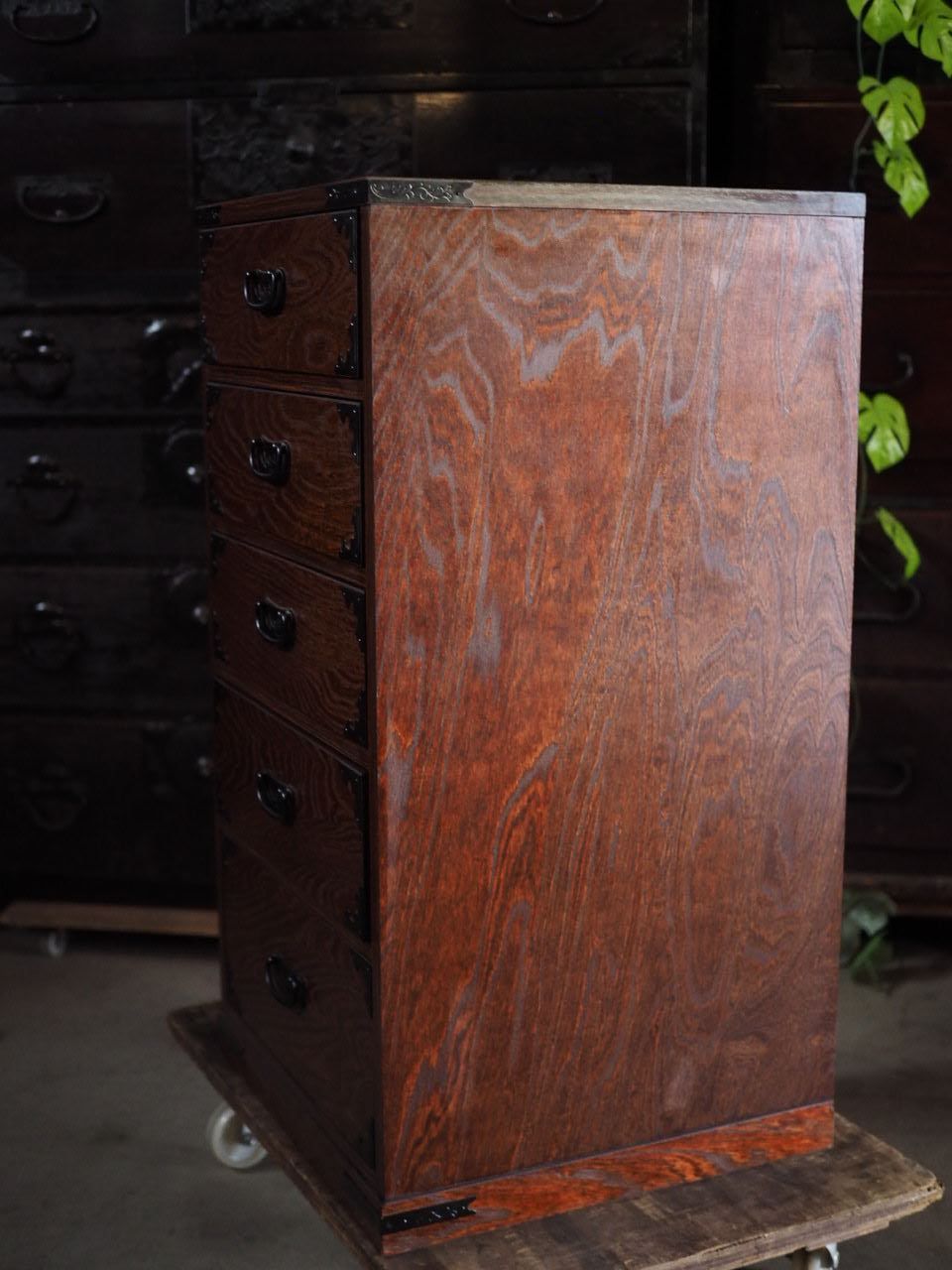 和モダンな引き出し箪笥 現代モノ 古録展 品番S10810 MARWIL-DEMENAGEMENTS_CH