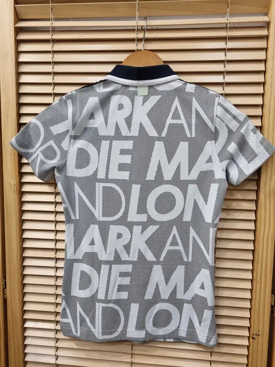 【新品、本物、当店在庫だから安心】 MARK & LONA(マークアンドロナ) レディース グレー カラー 半袖 メンズウェア