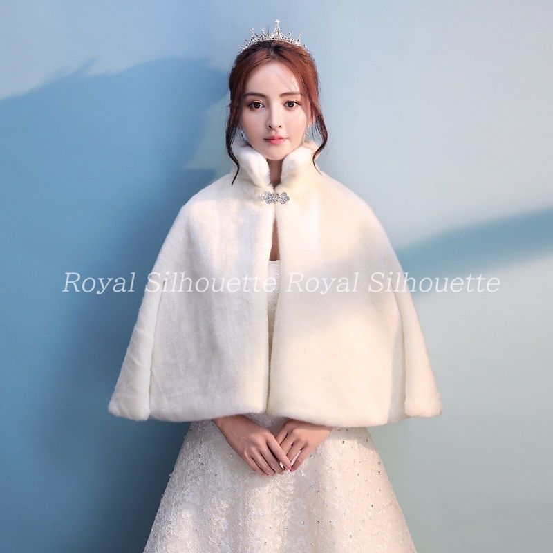 ウェディングショール ホワイト 白 ファー フリーサイズ 結婚式 ボレロ パーティー もこもこ ふわふわ ファー ストール ショール ドレス 成人式 結婚式 ピアノ 発表会 演奏会 同窓会 おしゃれ あったか パーティー 披露宴 お呼ばれ 女子会