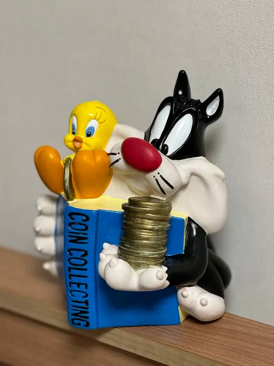 大阪万博 ミャクミャク ソフビ貯金箱 反転バージョン 大阪万博 ミャクミャク ソフビ貯金箱 反転バージョン