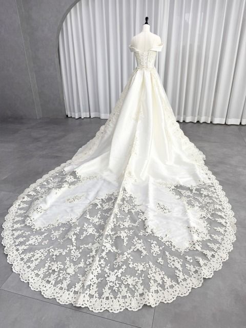 ＊Sopracima＊ ソプラシマ ウェディングドレス SOP7299 エリーカ Sopracima＊ ソプラシマ ウェディングドレス SOP7299 エリーカ