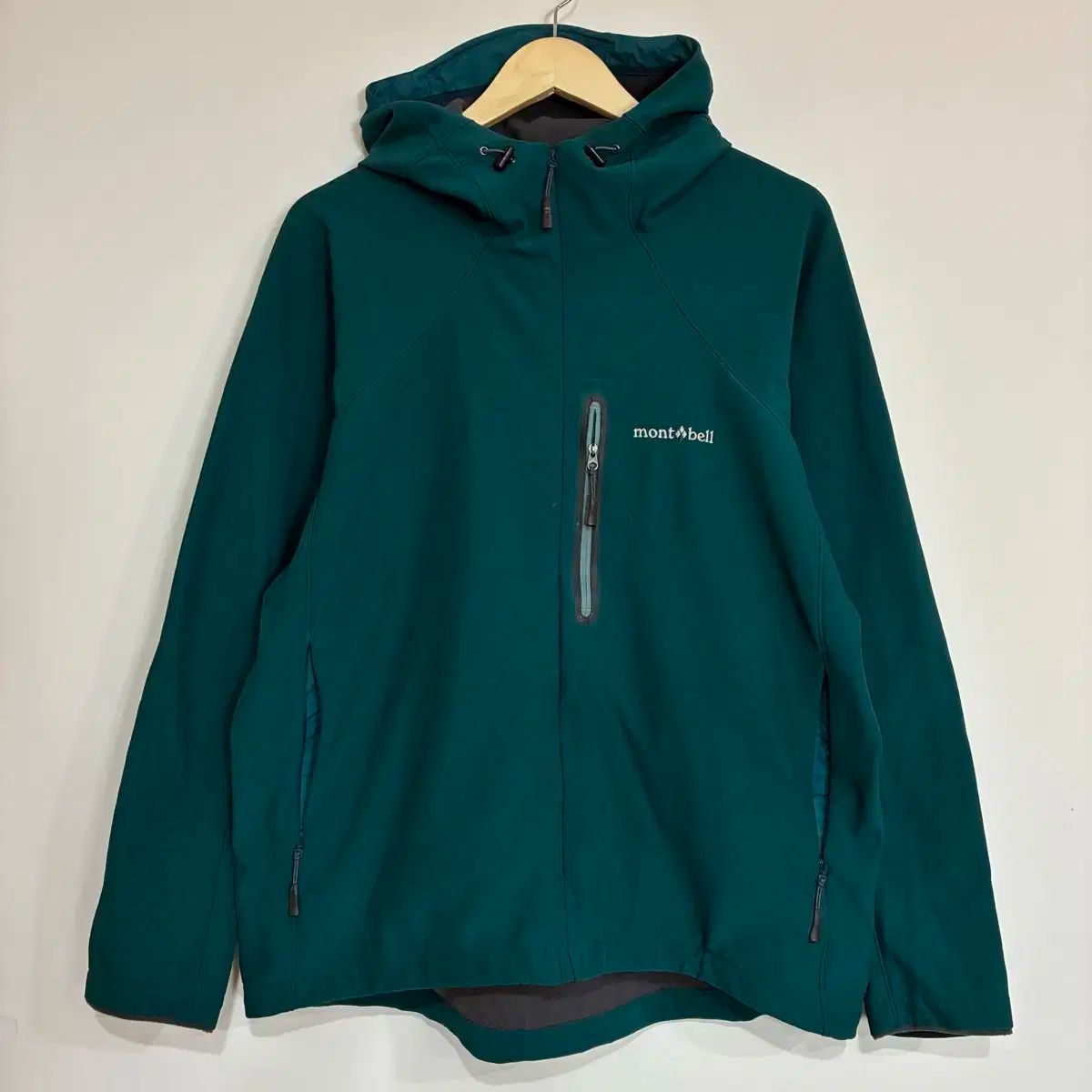 984 mont-bell モンベル ウィンドブレーカー