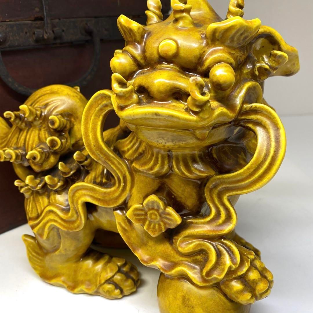 中国清時代 黄釉玉獅子置物 木 横幅約23㎝ 東Y6-0723 トヒトエ