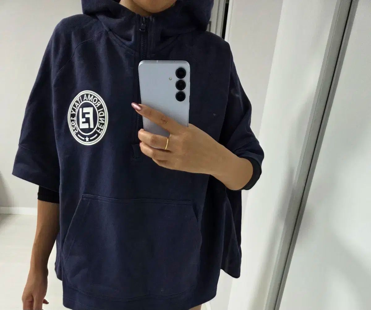  フェンディ キッズ ネイビー フーディー 12 y その他 ジャケット ブルゾン