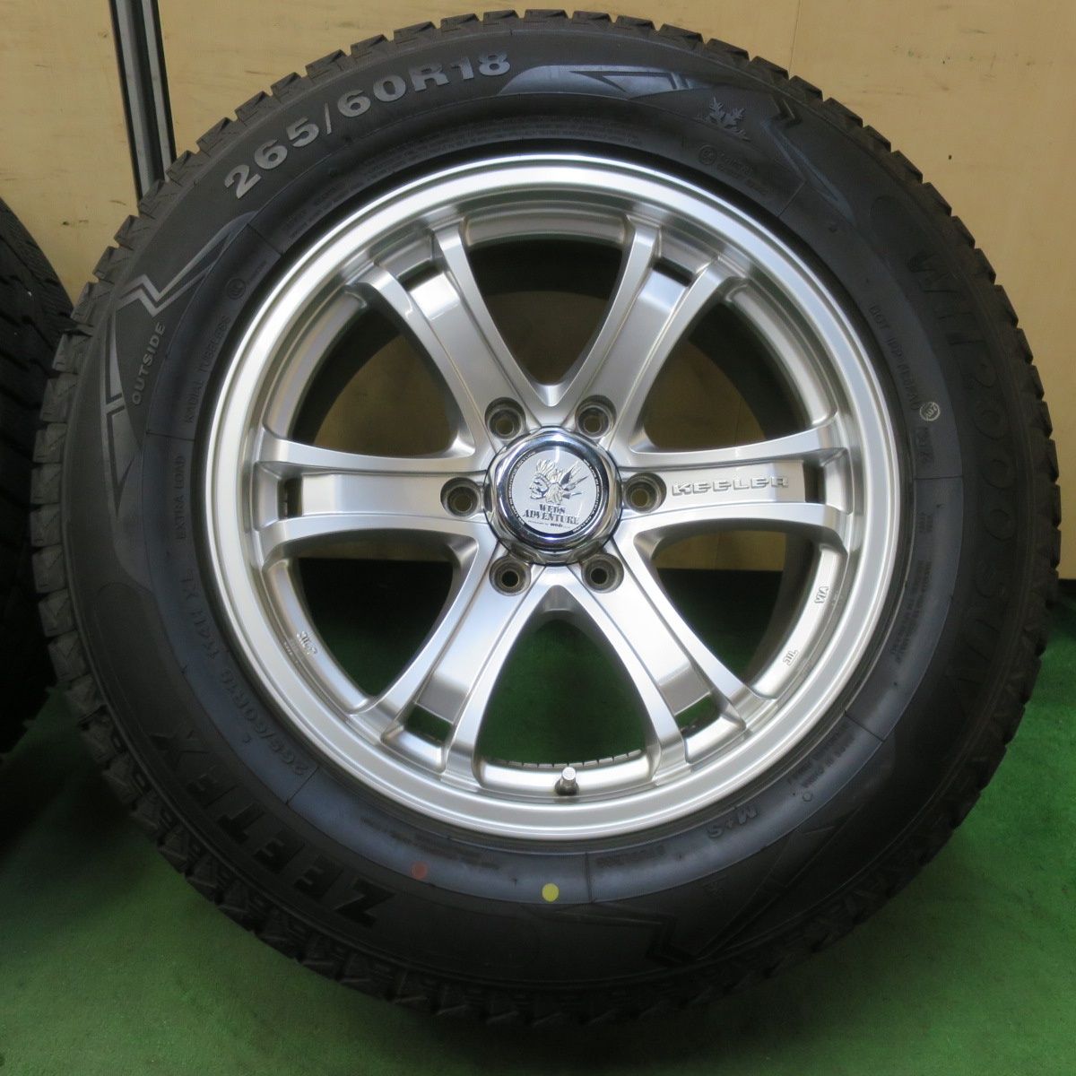 60R18 スタッドレス