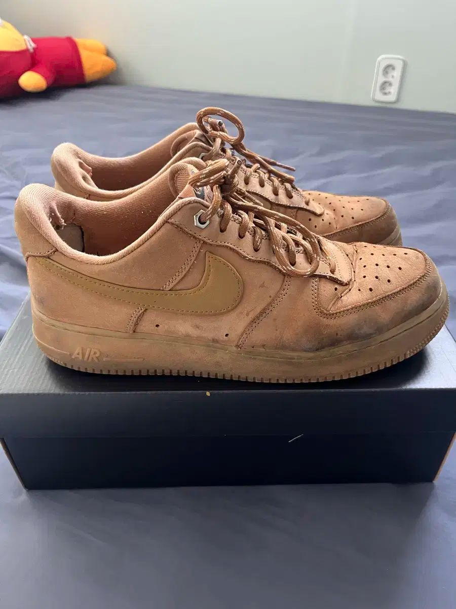 NIKE(ナイキ) エアフォース 1 エア フォース 1 ブラウン 07WB 亜麻 ( 280 ）