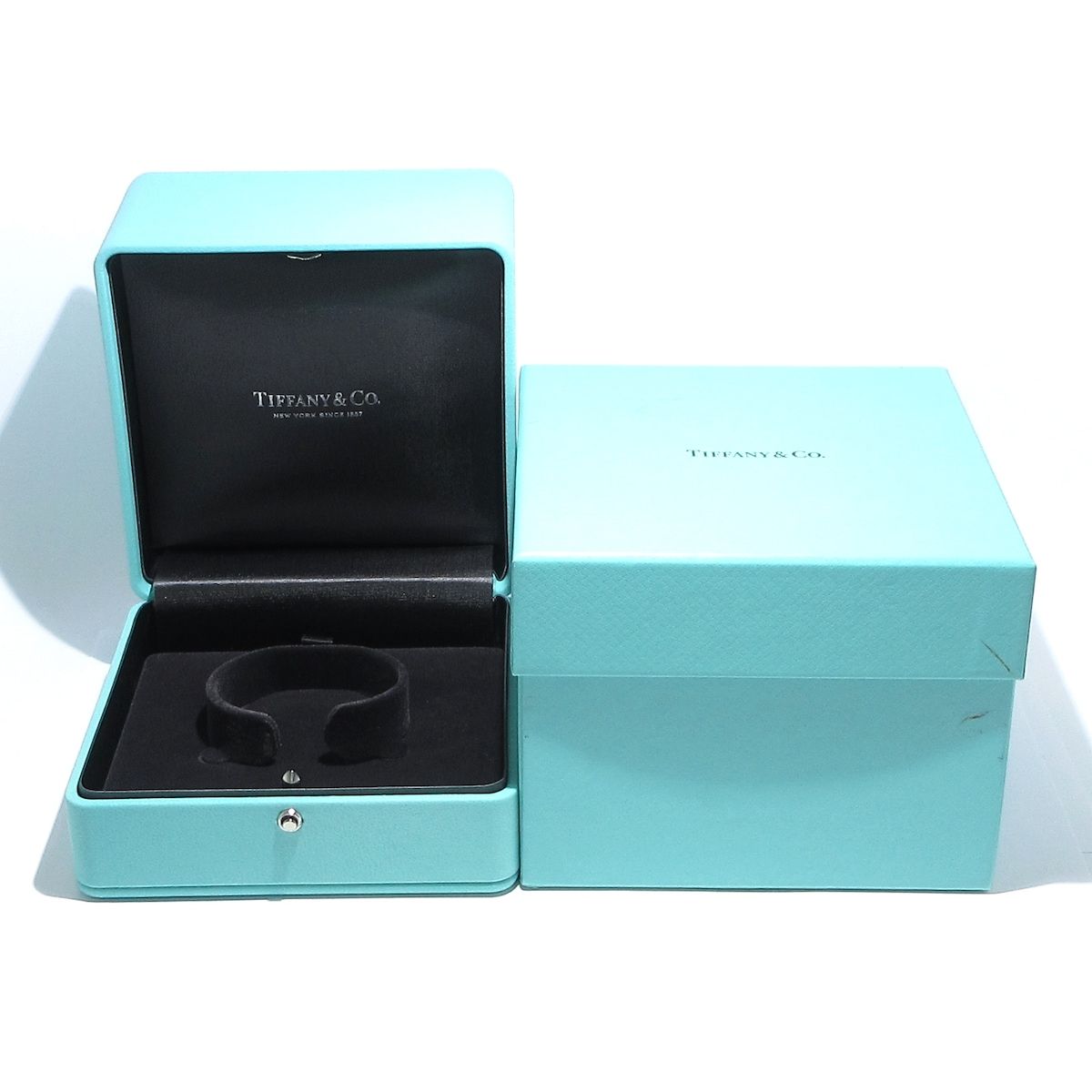 TIFFANY&Co.(ティファニー) バングル Tワイヤーブレスレット TIFFANY&Co.(ティファニー) バングル Tワイヤーブレスレット