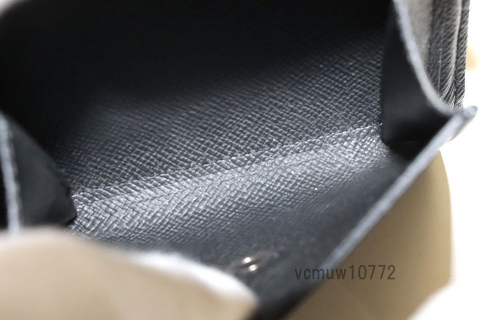 VUITTON モノグラムエクリプス