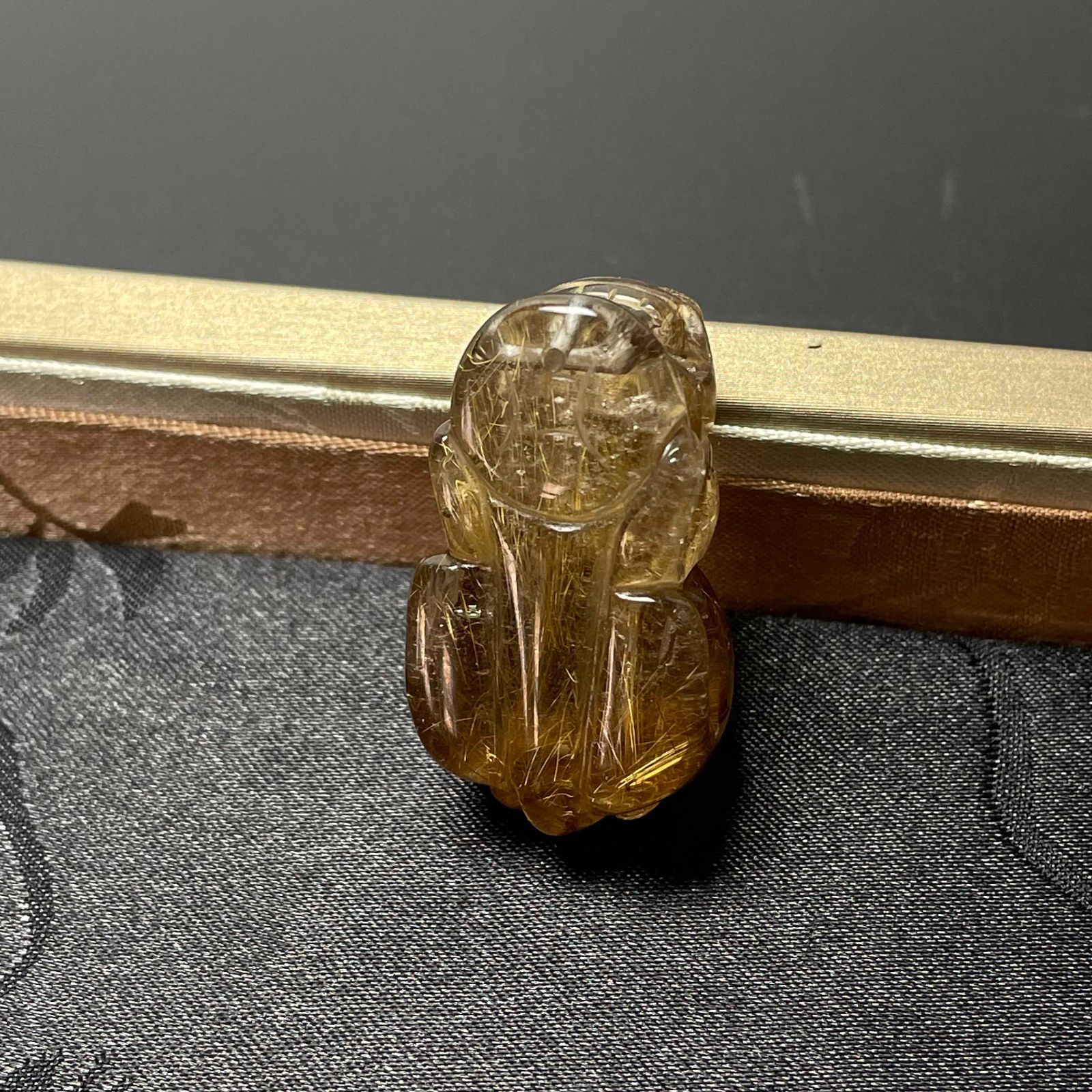 貴重 EU製 ☆極!極満針ルチルクォーツ・手彫り貔貅