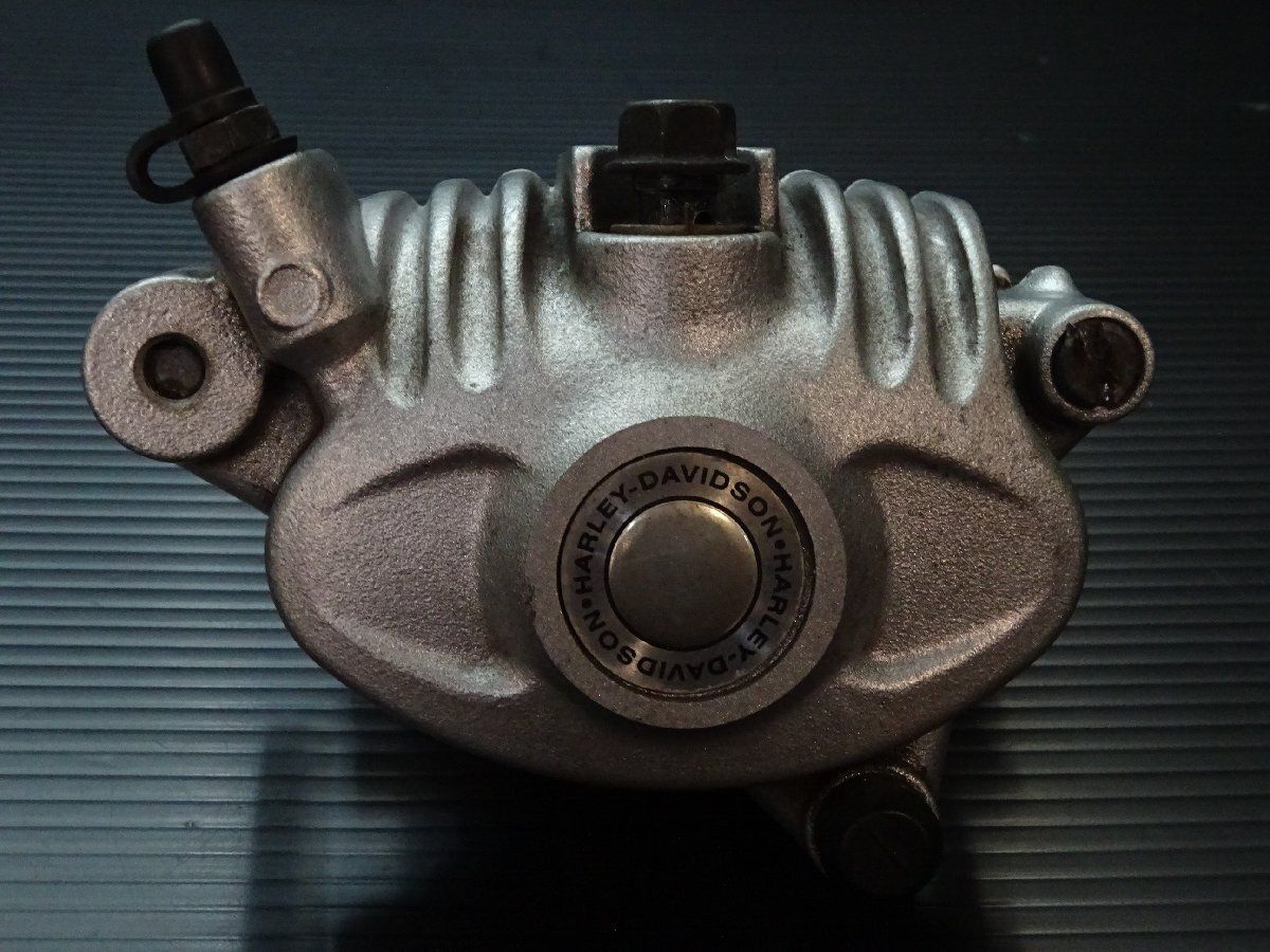 純正 フロントブレーキキャリパー