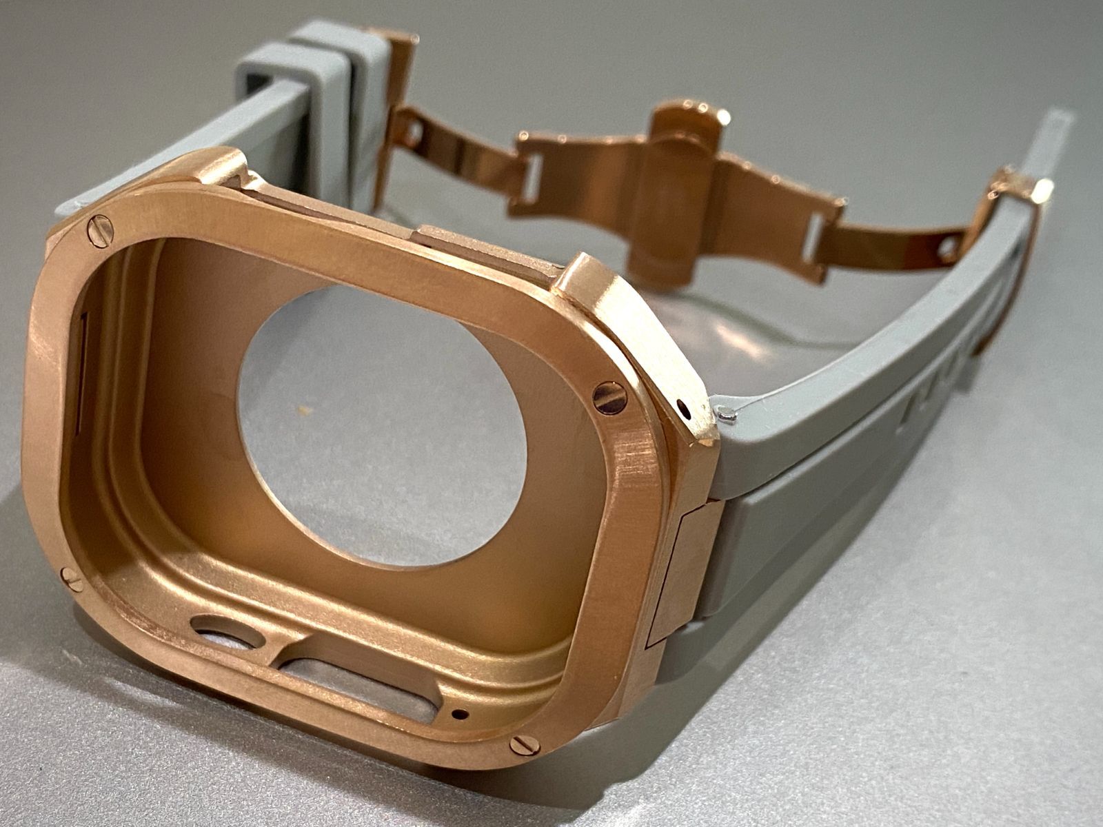 ローズゴールド×グレー アップルウォッチバンド ラバーベルト カバー ステンレス Apple Watch ケース 49mm ウルトラ ultra スポーツ メンズ レディース キラキラ