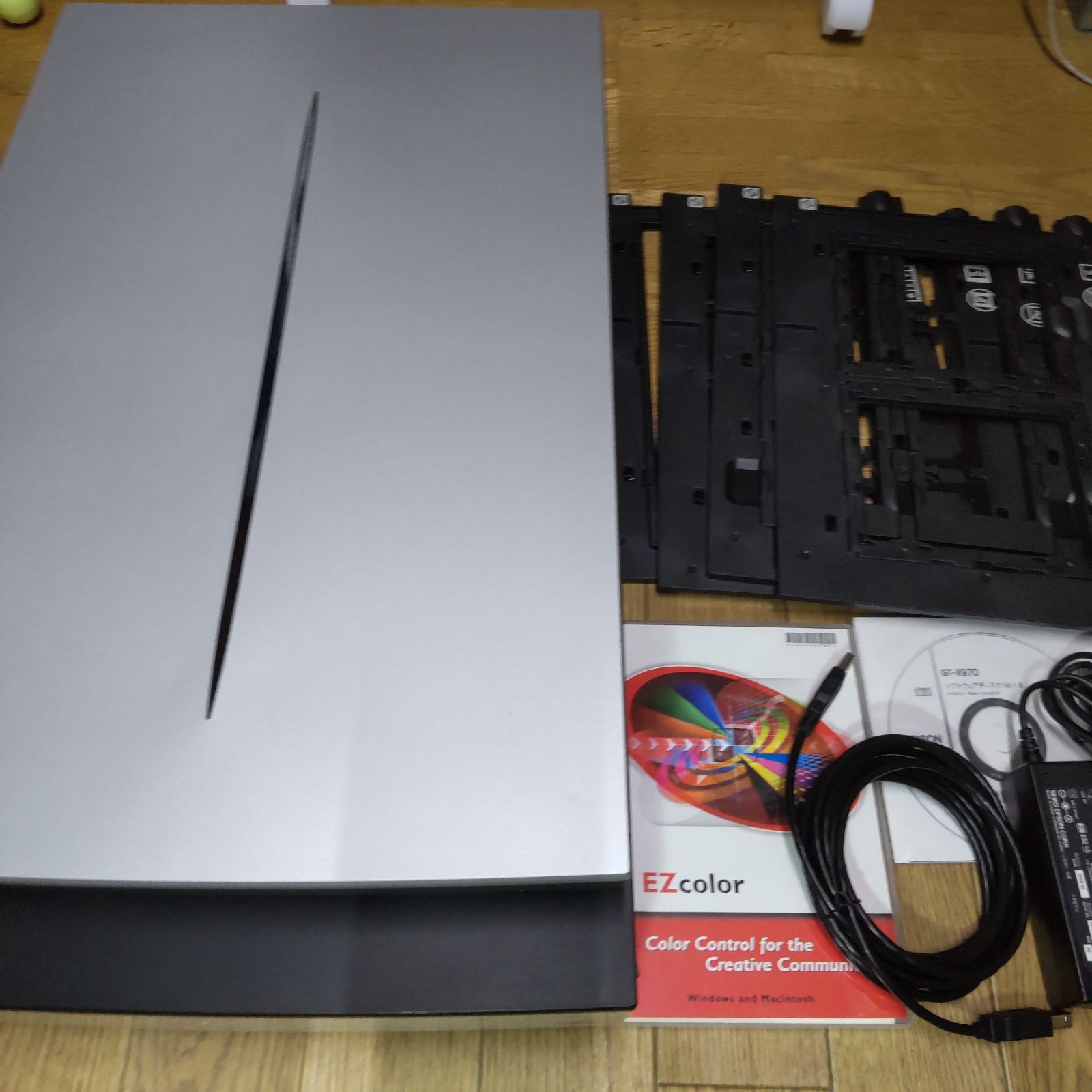 EPSON エプソンGT-X970 フィルムスキャナー プロ」が夢中になるスキャナー「GT-X970」