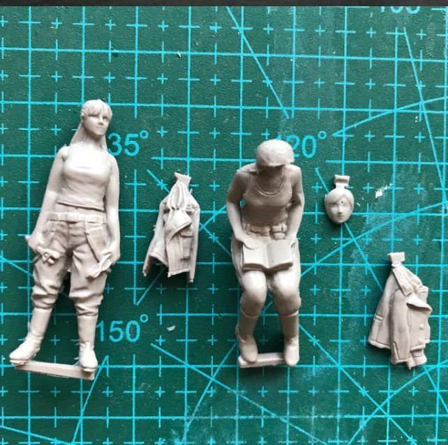 ミリタリー ジオラマ 女性兵士 2体 1/35スケール レジン 樹脂 未塗装