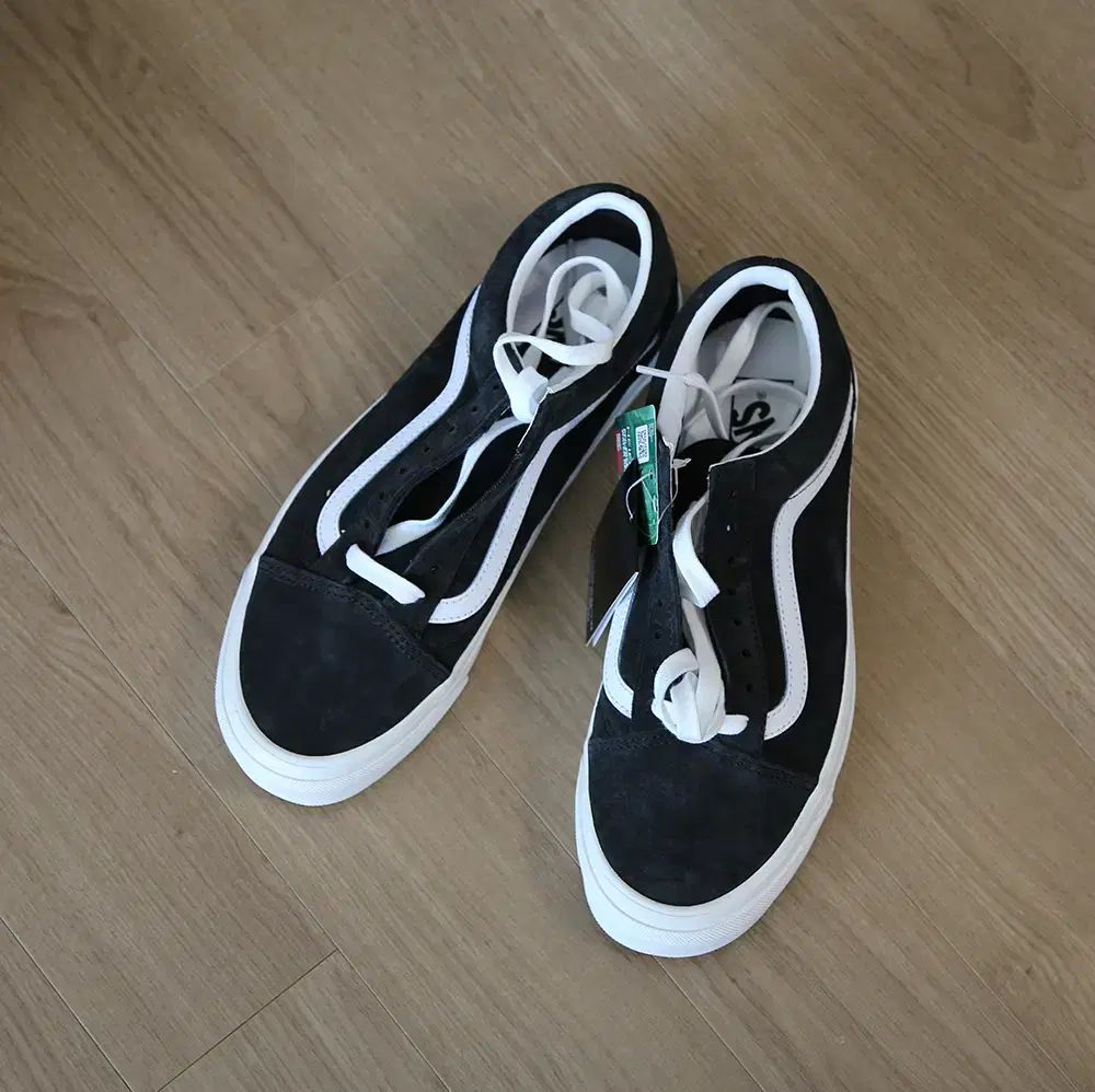 新品 VANS(バンズ) 韓国国内 正規品 オールドスクール スニーカーズ