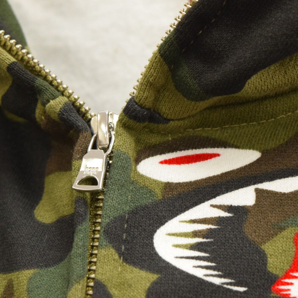 A BATHING APE (アベイシングエイプ) 1st camo SHARK RELAXED FIT FULL