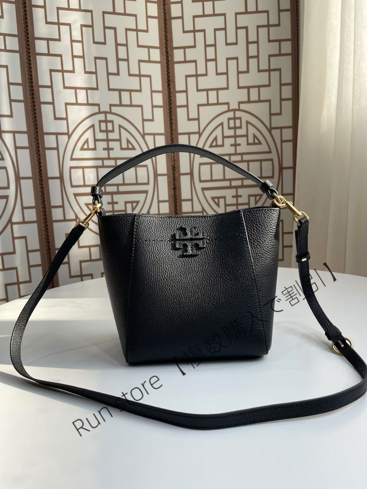 未使用TORY BURCH トリーバーチ ショルダーバッグ マックグロー バケットバッグ 黒 - メルカリ