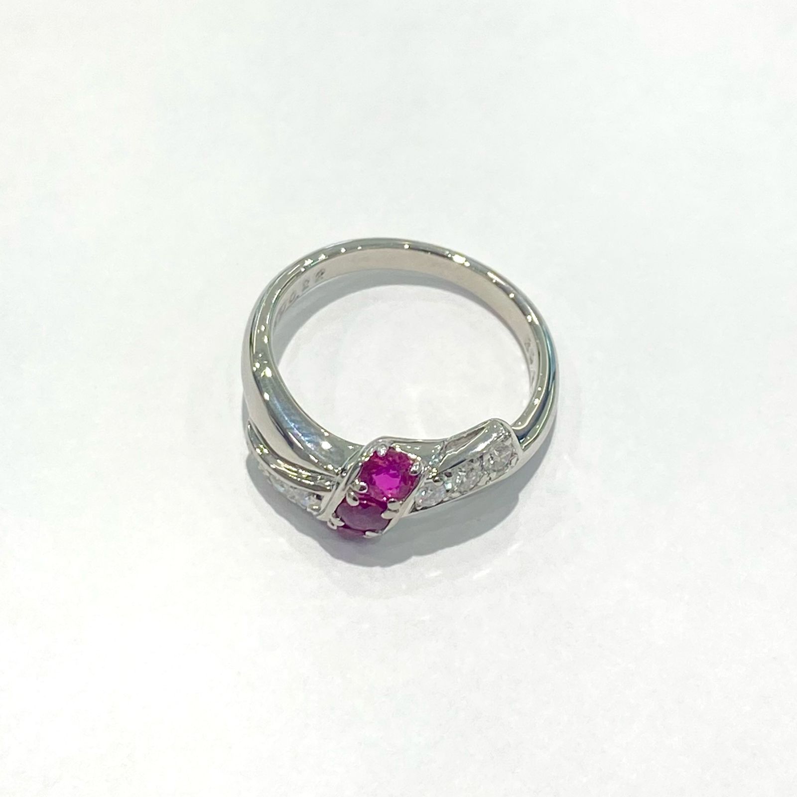 POLA ポーラ Pt900 プラチナ リング ルビー 0.28ct ダイヤモンド 0.215 