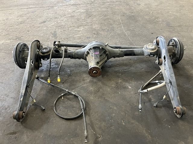 エブリィ DA17V リアアクスルホーシング デフホーシング PC 46510-64P10 ZJ3