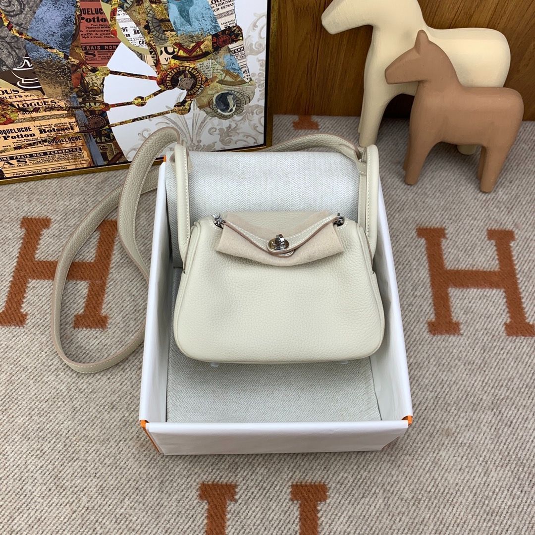 エルメス mini lindy clemence ミルクシェイク シルバー バックル レディース クロスボディ バッグ