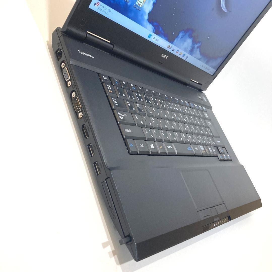 初心者向け✨快適i3・大画面・DVD◇黒◇すぐ使えるノートパソコン◇D321-4 初心者向け✨快適i3・大画面・DVD◇黒◇すぐ使えるノート