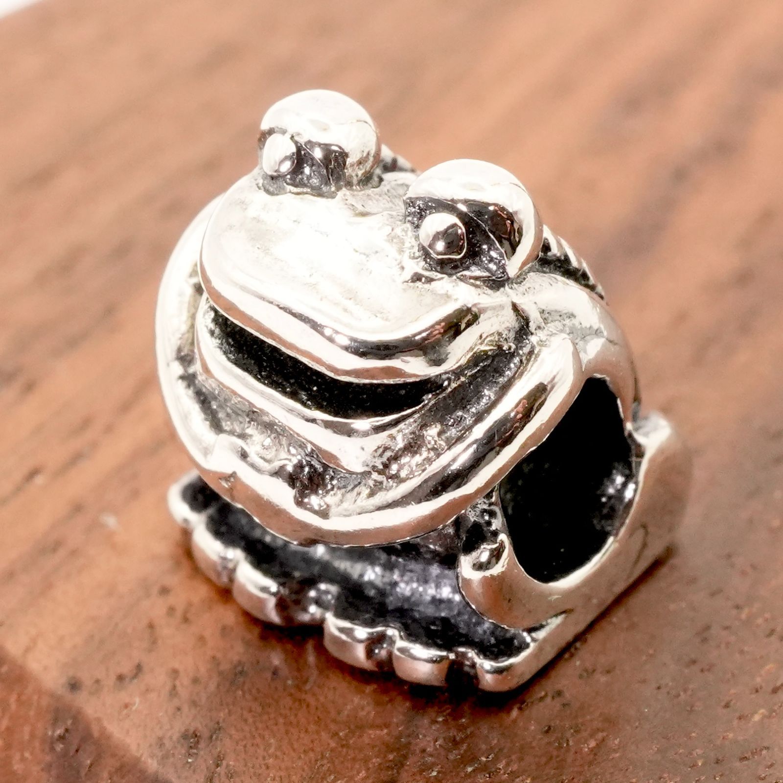 トロールビーズ フロッグ カエル ビーズ 廃盤品 /25-838 - メルカリ