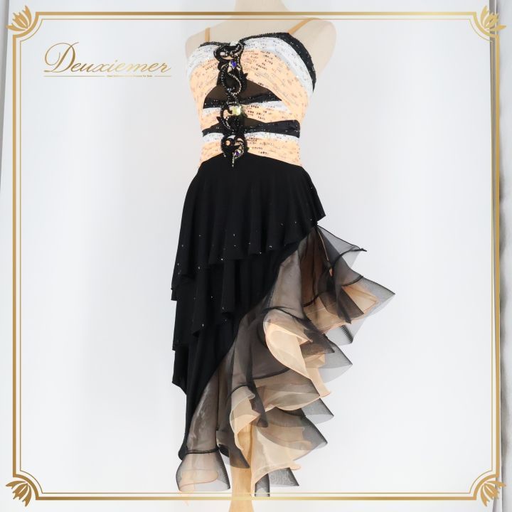 社交ダンス 衣装 チャコット Chacott ラテン ドレス ワンピース フリル レース デモ 競技 ダンス パーティ 発表会 ベージュ系 ブラック系 おしゃれ フリルスカート 競技用 発表会用 ステージ衣装 お洒落 ラテン衣装